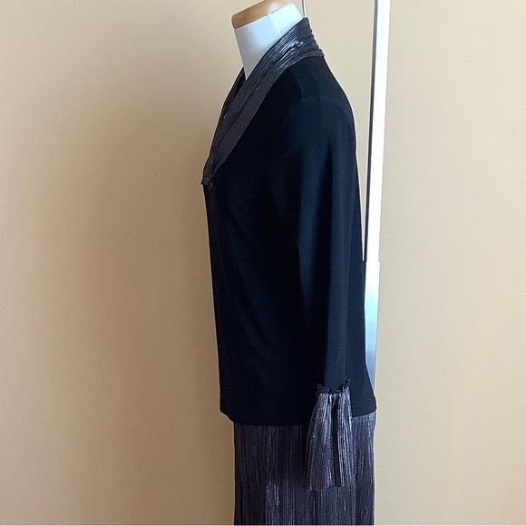 JOSEPH RIBKOFF Metallic Black & Silver Statement Sleeves Top Size 8 - Picture 13 of 13